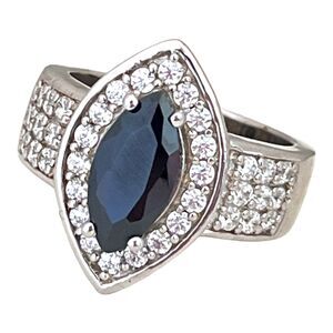Vintage 1980s Marquise Black Stone Halo Ring CZ Accents Sterling Silver - 5X